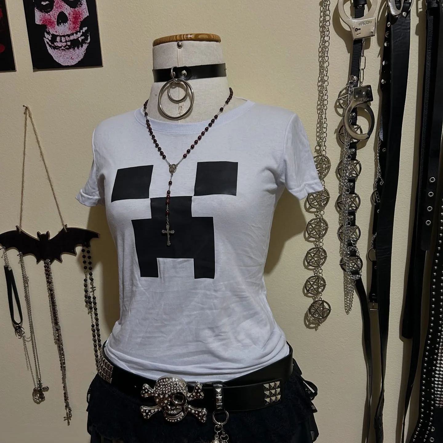 Футболка в стиле Y2K с графиче – обзор и цена Y2K Graphic Baby Tee Crop