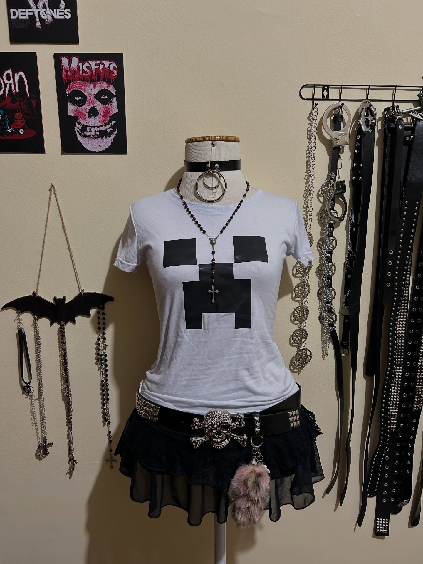 Футболка в стиле Y2K с графиче – обзор и цена Y2K Graphic Baby Tee Crop